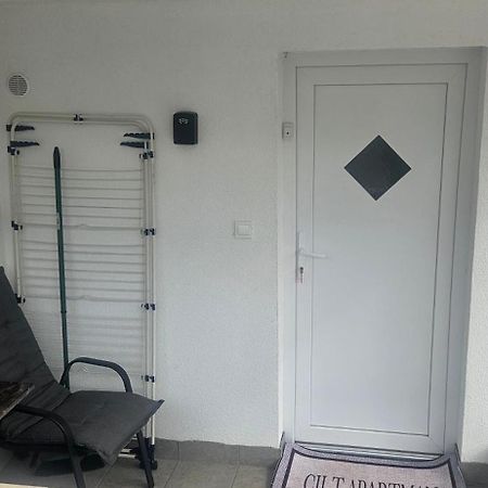 Cilt Apartment คราน ภายนอก รูปภาพ